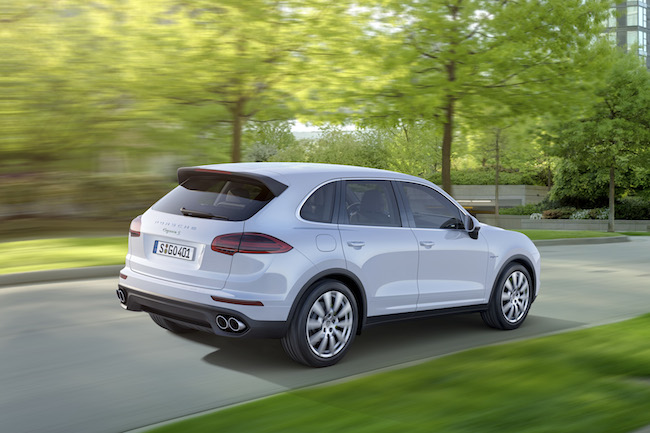 Nuova Porsche Cayenne, la tecnologia moderna incontra il design sportivo.
