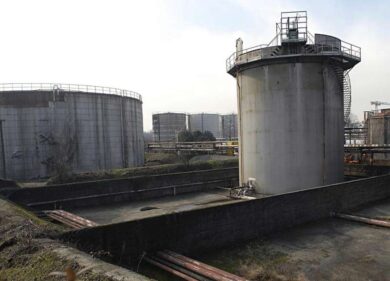 Raffineria di Gela, impieghi a rischioLavoratori in sciopero contro Eni