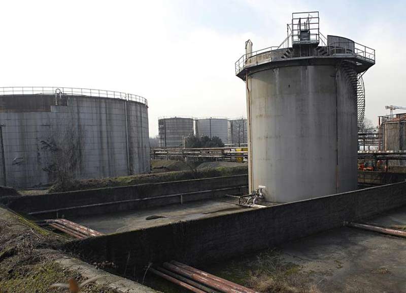 Raffineria di Gela, impieghi a rischioLavoratori in sciopero contro Eni Raffineria di Gela, impieghi a rischioLavoratori in sciopero contro Eni