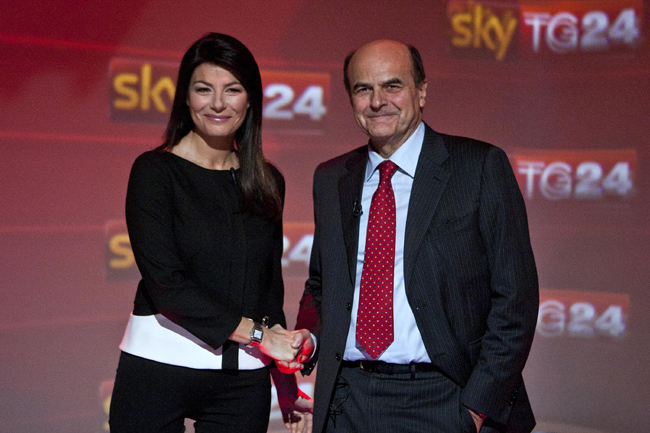 Addio stretta di mano: “Troppe infezioni, meglio l’urto dei pugni” Addio stretta di mano: “Troppe infezioni, meglio l’urto dei pugni”