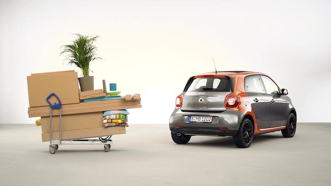 Smart forfour sfida alla mobilità urbana Smart forfour sfida alla mobilità urbana
