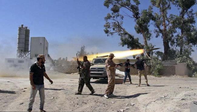 Libia, inferno di fuoco a Tripoli. “Incendio fuori controllo” Libia, inferno di fuoco a Tripoli. “Incendio fuori controllo”