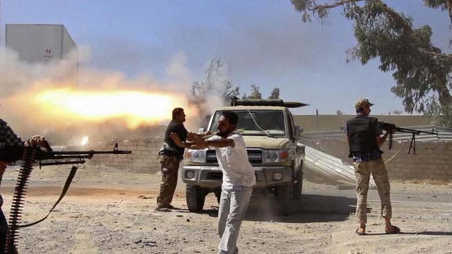 Libia, inferno di fuoco a Tripoli. “Incendio fuori controllo” Libia, inferno di fuoco a Tripoli. “Incendio fuori controllo”
