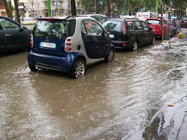 Esondazioni, il Nord in ginocchio Esondazioni, il Nord in ginocchio