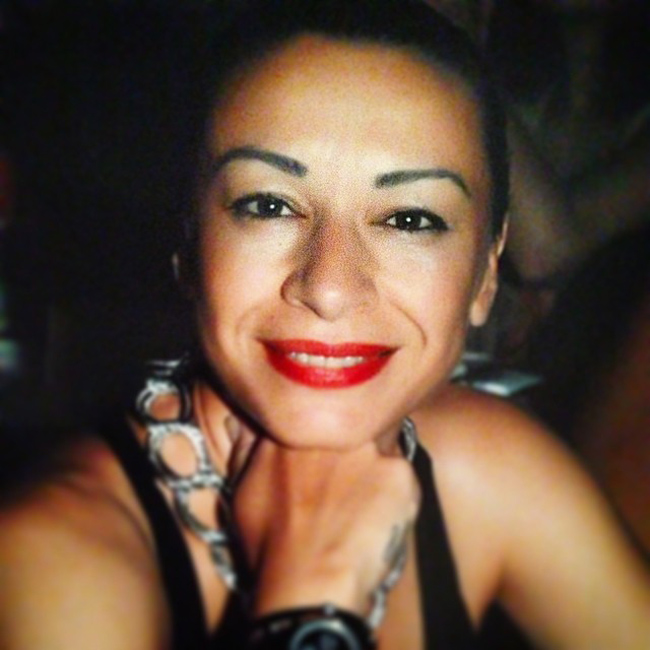 “Le donne non devono ridere in pubblico”. Ribellione in Turchia “Le donne non devono ridere in pubblico”. Ribellione in Turchia
