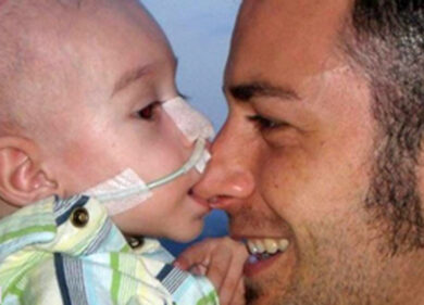 Il cancro ha ucciso Lorenzo. Bimbo simbolo della lotta all’Ilva