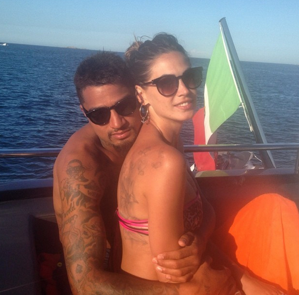 Satta, che lingerie. Mentre Boateng diventa il nuovo Steve Urkel