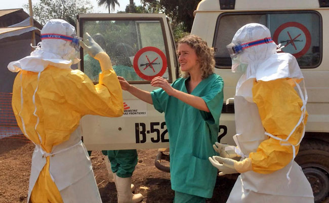 Ebola per l’Oms quasi 900 morti. Ricovero sospetto a NY. Il siero segreto funziona