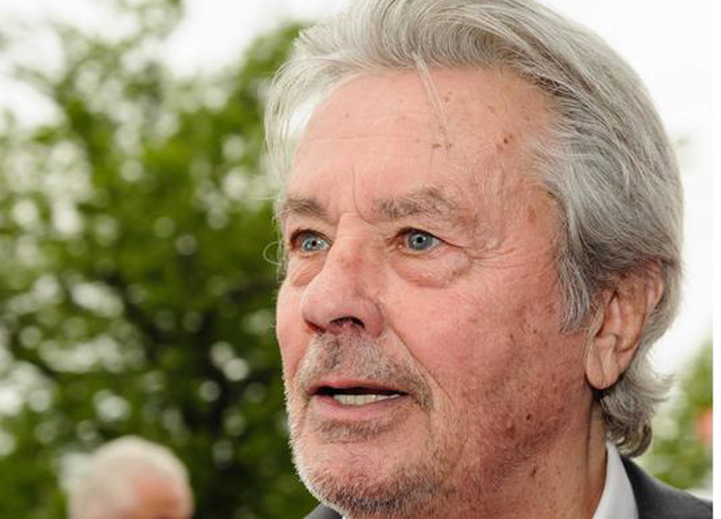 Ricovero d’urgenza per Alain Delon Ricovero d’urgenza per Alain Delon
