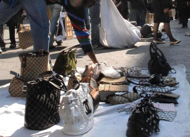 Meglio l’originale: gli italiani preferiscono la qualità ai tarocchi