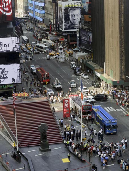 New York, scontro tra due bus a Times Square, 14 feriti New York, scontro tra due bus a Times Square, 14 feriti