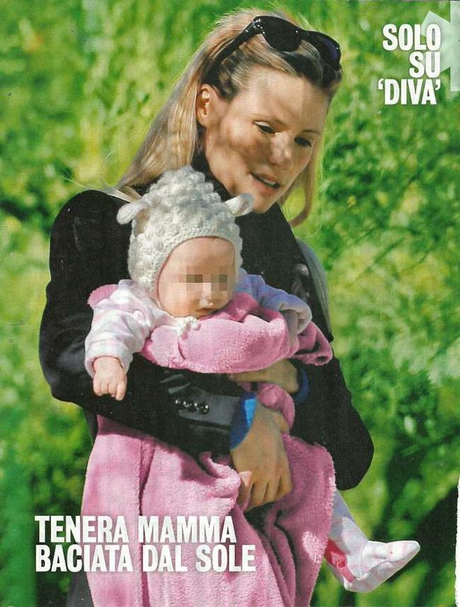 Gemelli in arrivo per Michelle Hunziker e Tomaso Trussardi Gemelli in arrivo per Michelle Hunziker e Tomaso Trussardi
