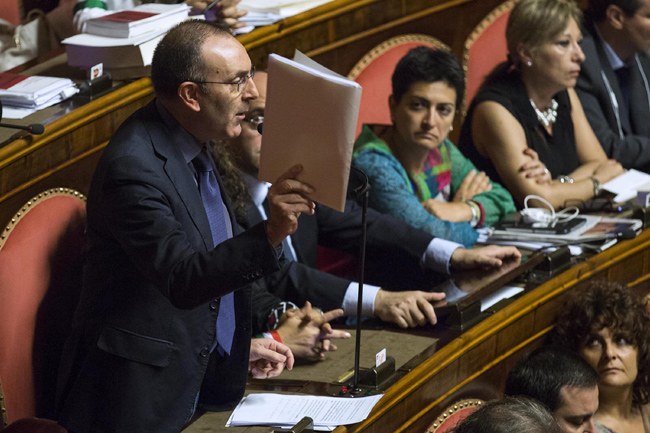 Primo ok alle riforme con 183 sì. Le opposizioni fuori dall’Aula Primo ok alle riforme con 183 sì. Le opposizioni fuori dall’Aula