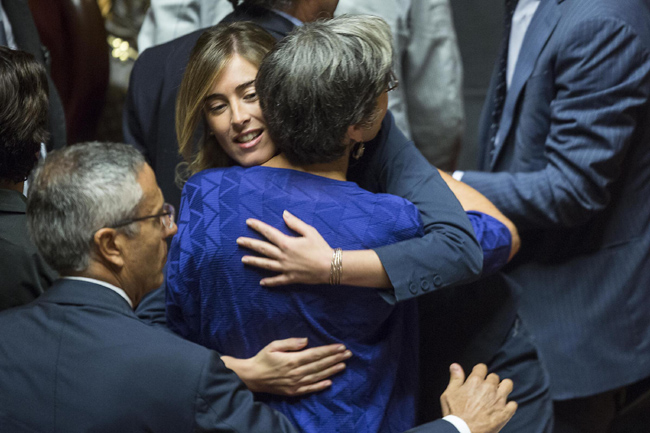 Primo ok alle riforme con 183 sì. Le opposizioni fuori dall’Aula Primo ok alle riforme con 183 sì. Le opposizioni fuori dall’Aula