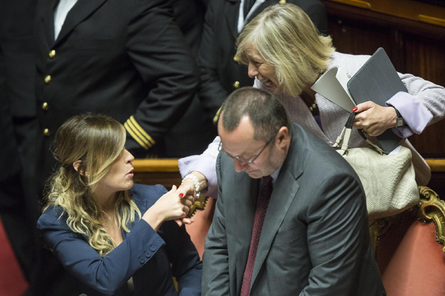 Primo ok alle riforme con 183 sì. Le opposizioni fuori dall’Aula Primo ok alle riforme con 183 sì. Le opposizioni fuori dall’Aula