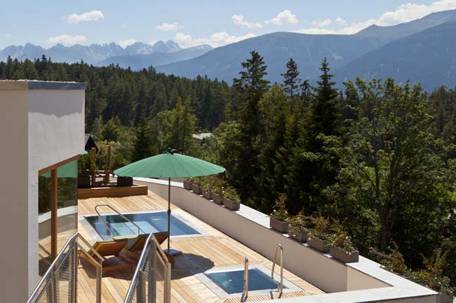 Macché 5 tibetani, ora ci si rimette in forma con i “12 tirolesi”