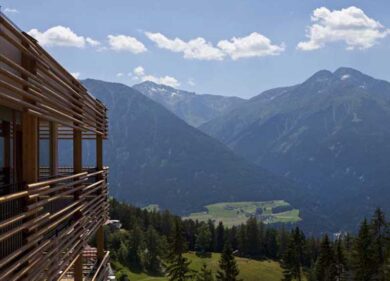 Macché 5 tibetani, ora ci si rimette in forma con i “12 tirolesi”