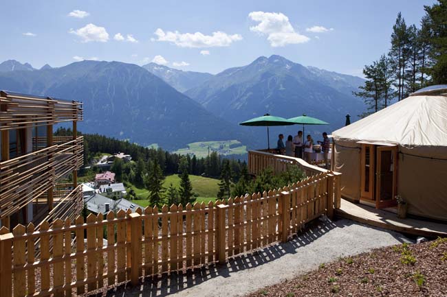 Macché 5 tibetani, ora ci si rimette in forma con i “12 tirolesi”