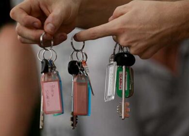 Finisce il tormentone del Valle. Gli occupanti: “Ci teniamo le chiavi”