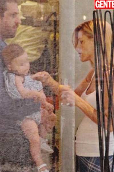 Nuovo bebè per Michelle Hunziker: ecco le foto del ‘pancino’