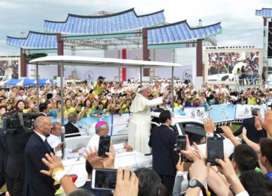 Il Papa: “Riconciliazione in Corea”
