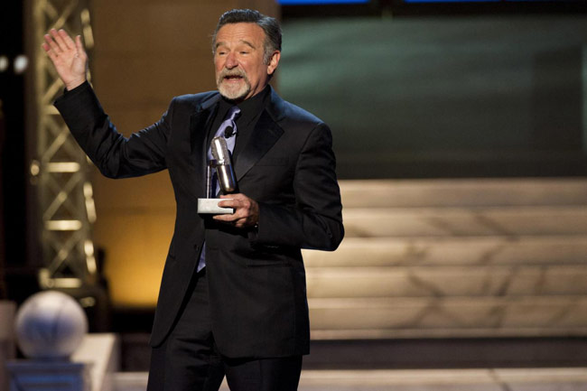 Robin Williams, rivelazione choc: “Colpa dei farmaci contro il Parkinson” Robin Williams, rivelazione choc: “Colpa dei farmaci contro il Parkinson”