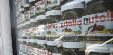 Nutella, allarme mondiale sulle nocciole: “Poche per il maltempo”. Prezzi in su