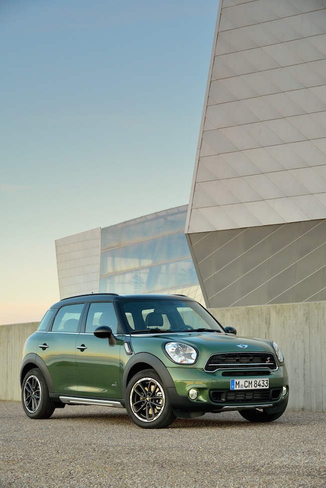 Mini Countryman ottiene il “Top Safety Pick” nei crash test USA Mini Countryman ottiene il “Top Safety Pick” nei crash test USA