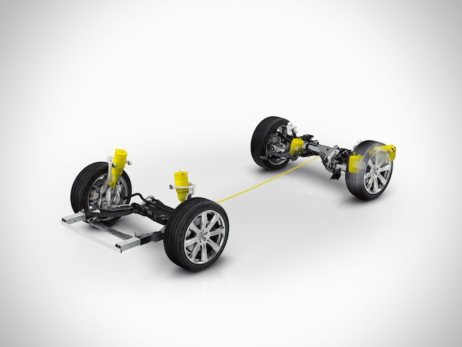 Volvo, la nuova XC90 svela il frontale