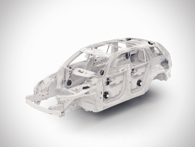 Volvo, la nuova XC90 svela il frontale