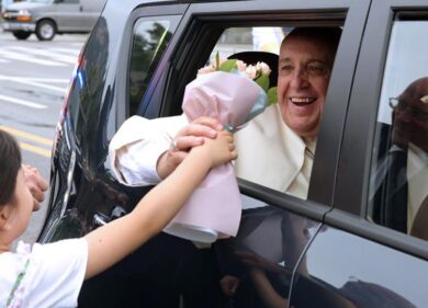 Effetto Francesco, Kia fa il botto. Il Papa fa aumentare le vendite