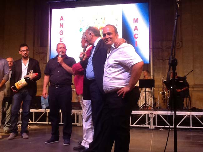 E dopo Tosi il sindaco vuol premiare Antonio Conte, in nome della pax salentina E dopo Tosi il sindaco vuol premiare Antonio Conte, in nome della pax salentina