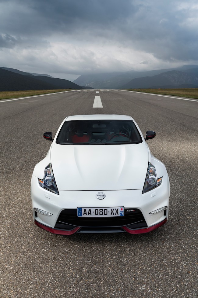Nissan 370Z NISMO tanti aggiornamenti