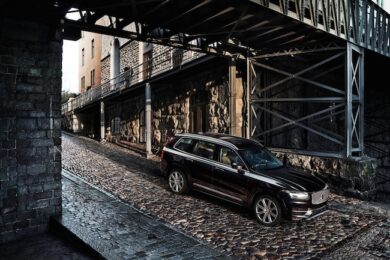 Volvo presenta la nuova XC90
