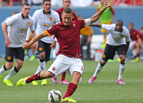 La Roma condannata a vincere. Scommesse, è duello con la Juve La Roma condannata a vincere. Scommesse, è duello con la Juve