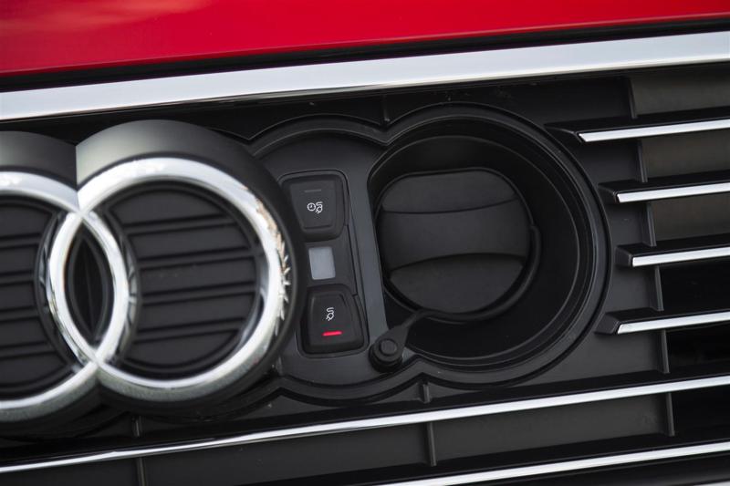 Iniziata anche in Italia la commercializzazione della Audi A3 Sportback e-tron a 39.900 euro Iniziata anche in Italia la commercializzazione della Audi A3 Sportback e-tron a 39.900 euro