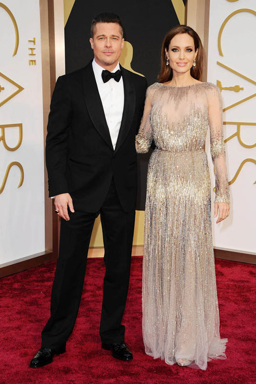 Brad Pitt e Angelina Jolie si sono sposati il 23 in Francia Brad Pitt e Angelina Jolie si sono sposati il 23 in Francia