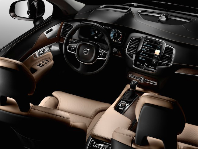 Nuova Volvo XC90: 1.927 esemplari in edizione limitata “First Edition” Nuova Volvo XC90: 1.927 esemplari in edizione limitata “First Edition”