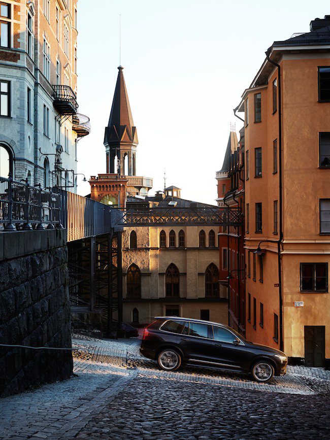 Nuova Volvo XC90: 1.927 esemplari in edizione limitata “First Edition” Nuova Volvo XC90: 1.927 esemplari in edizione limitata “First Edition”