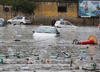 Maltempo, Costa Serena urta il molo. Voli in ritardo di 12 ore