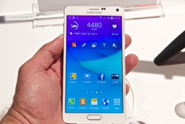 Schermi curvi e realtà aumentata: Samsung incanta l’IFA Schermi curvi e realtà aumentata: Samsung incanta l’IFA