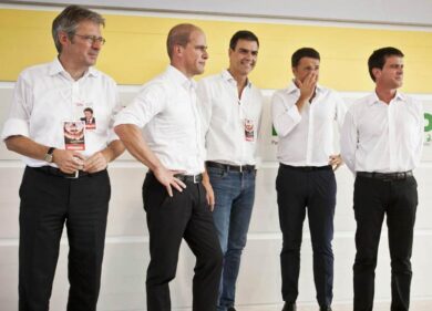 Renzi fa scuola, leader socialisti in camicia bianca. VIDEO-FOTO