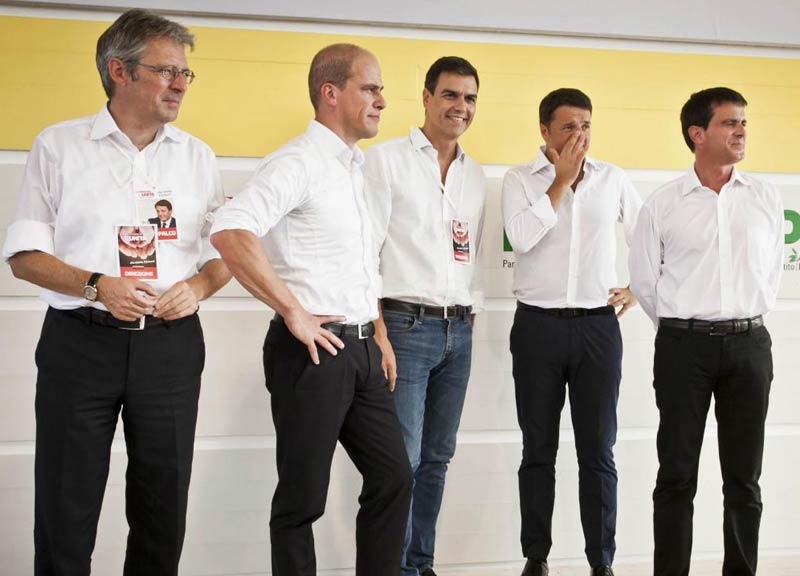 Renzi fa scuola, leader socialisti in camicia bianca. VIDEO-FOTO Renzi fa scuola, leader socialisti in camicia bianca. VIDEO-FOTO