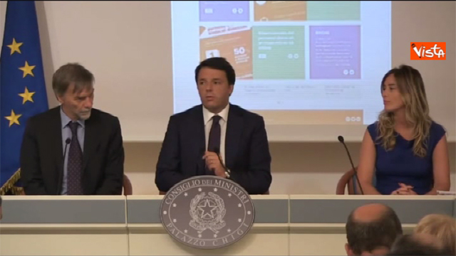 Renzi e il selfie rimosso. Si scatena l’ironia sui social network