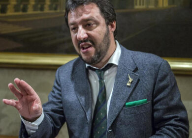 Lega, Salvini lancia ‘autunno verde’ di ‘resistenza fiscale’