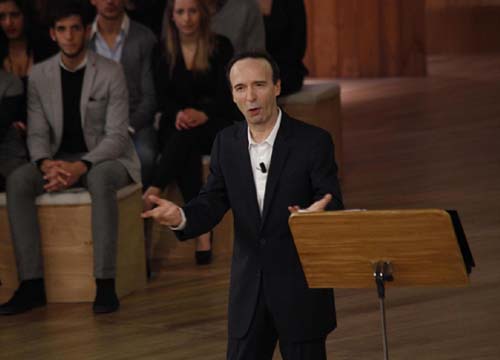 Roberto Benigni verso il nuovo Ballarò. E Floris su La7 stecca Roberto Benigni verso il nuovo Ballarò. E Floris su La7 stecca