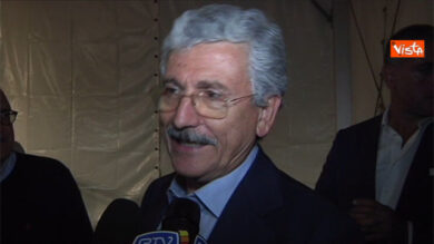 D’Alema: “Non ho mai visto un segretario Pci con la camicia rossa”