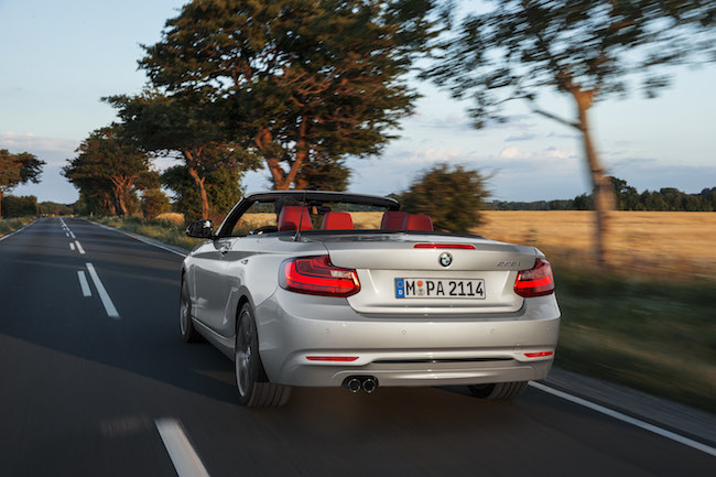 BMW Serie 2 Cabrio piacere di guida a cielo aperto BMW Serie 2 Cabrio piacere di guida a cielo aperto