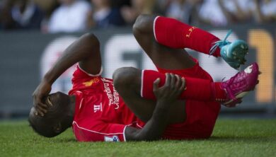 Balotelli debutta all’Anfield Road e il Liverpool è già in crisi
