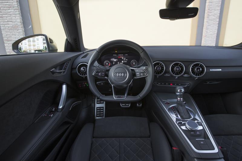 Audi TT auto che vince non si cambia Audi TT auto che vince non si cambia
